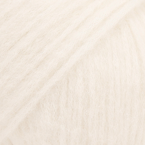 DROPS Air, färg 01 off white
