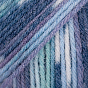 DROPS Fabel 522 turquoise/blue · print