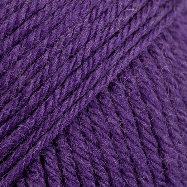 DROPS Karisma, färg 76 dark purple