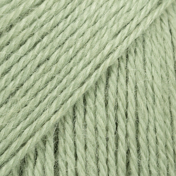 DROPS Alpaca, färg 9038 sage green
